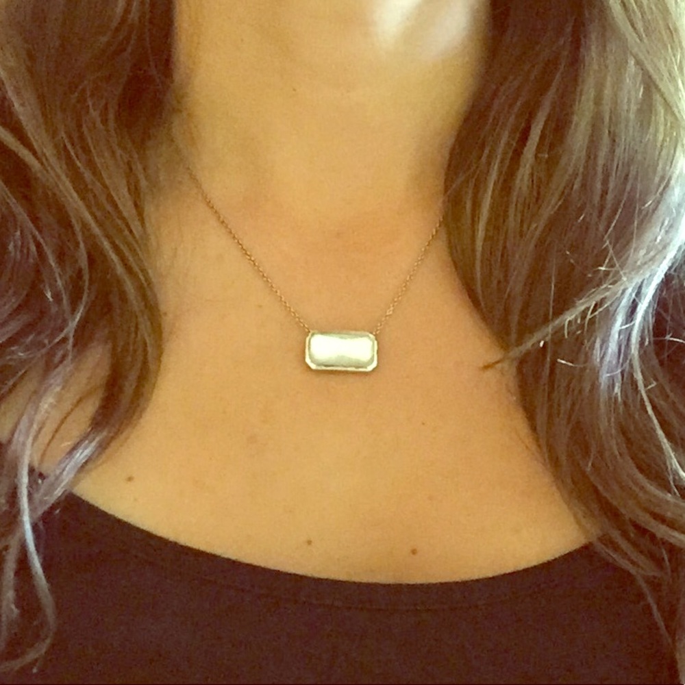 Beautiful genuine Ippolita.  Worn a few times.  Pendant is mother of pearl